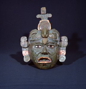 Gravmaske fra Tikal, Peten, Guatemala, tidlig klassisk periode (ca.200-600 e.Kr.) (jade, perlemor og pyrit) (se også 238269)